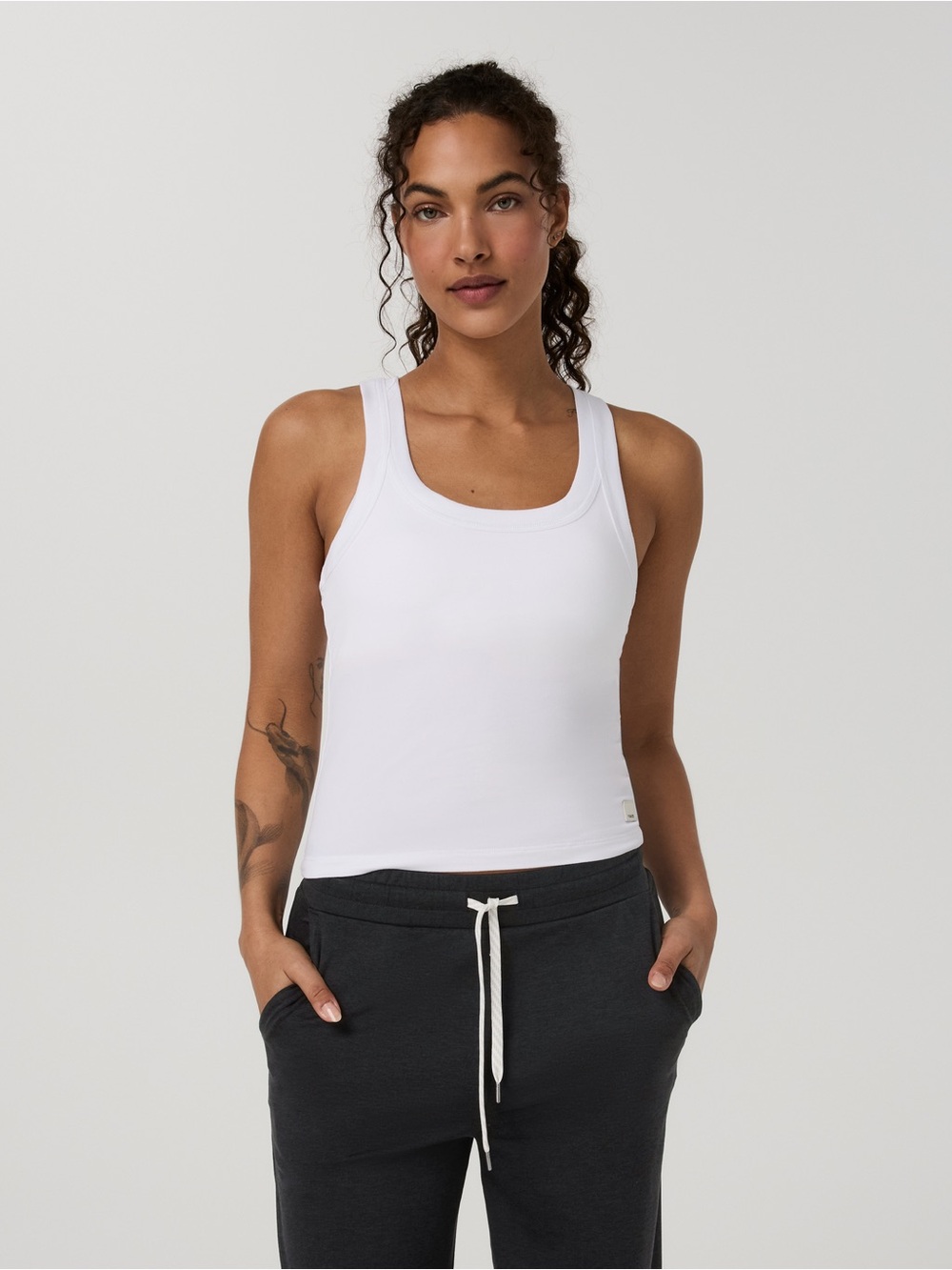 Vuori Women’s Energy Racerback Tank Top White Size S Athletic Activewear nwot